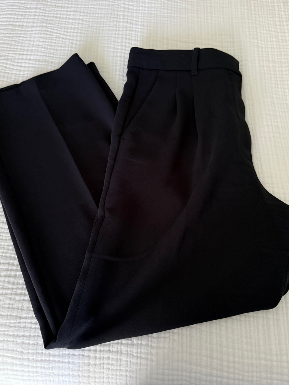 Aritzia Effortless Pant in Navy
